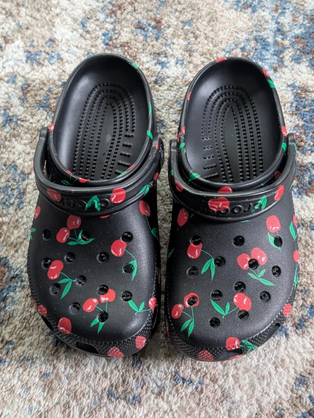 Crocs Classic Vacay Vibes Clog Cherry Roomy Fit Womens 9 Mens 7 Black Red